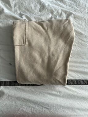 PRE OWNED BEIGE NIKE CARGO SWEATPANTS BIG KIDS XL